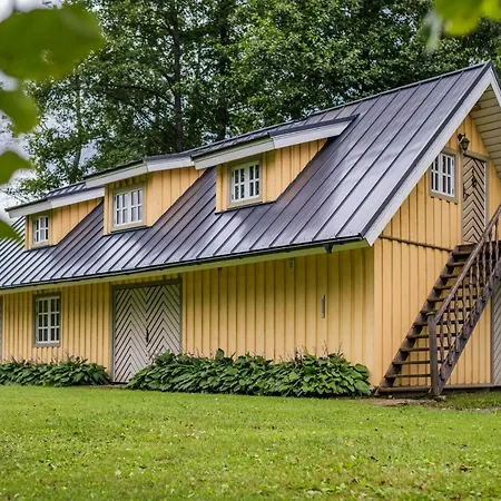 Soomaa Puhkekuela Casa de hóspedes Riisa